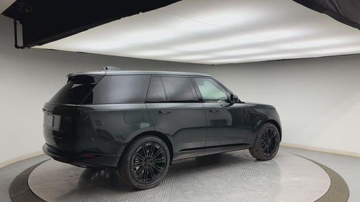 2026 Land Rover Range Rover P400 SE