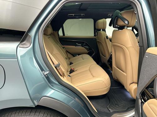 2025 Land Rover Range Rover Sport SE