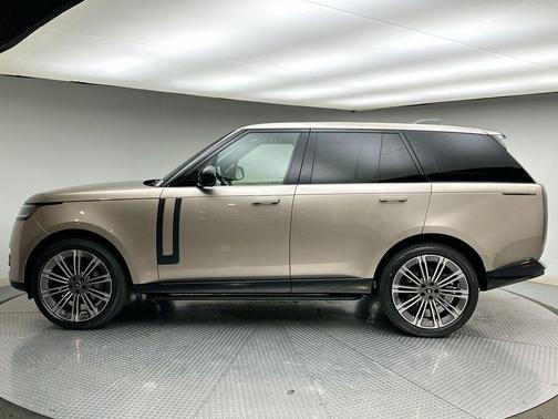 2025 Land Rover Range Rover P400 SE