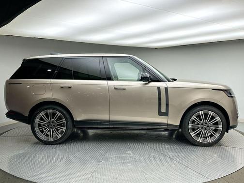 2025 Land Rover Range Rover P400 SE