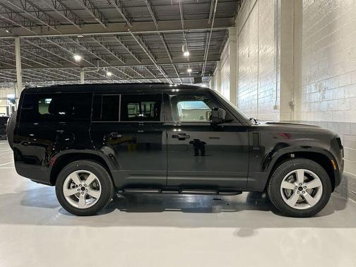 2026 Land Rover Defender 130 S