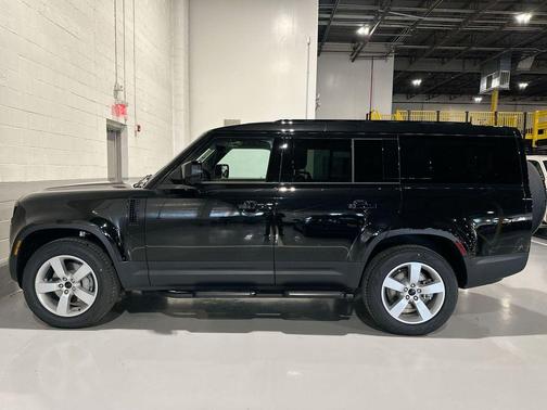 2026 Land Rover Defender 130 S