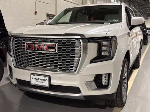 White Frost 2022 GMC Yukon Denali