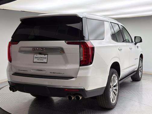White Frost 2022 GMC Yukon Denali