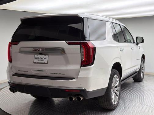 White Frost 2022 GMC Yukon Denali