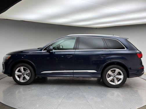 2025 Audi Q7 45 Premium