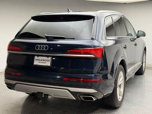 2025 Audi Q7 45 Premium