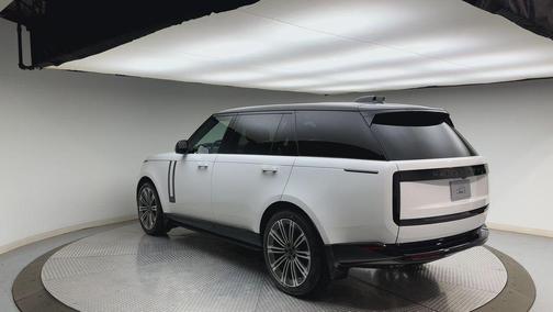 Fuji White 2026 Land Rover Range Rover AUTOBIOGRAPHY
