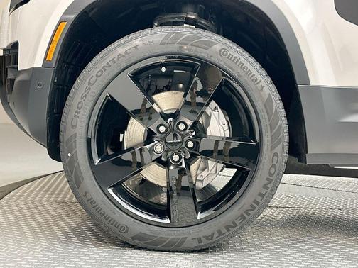 2026 Land Rover Defender P300 S