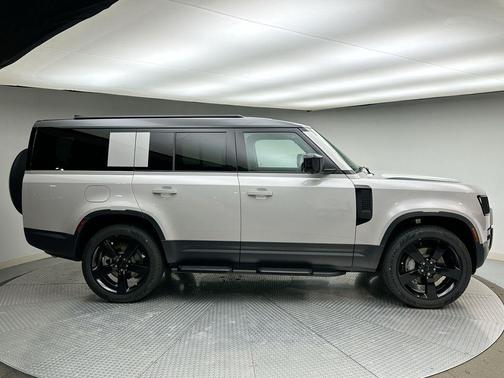 2026 Land Rover Defender P300 S