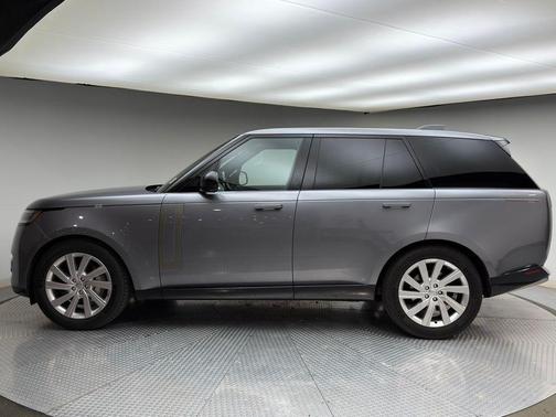 2023 Land Rover Range Rover P400 SE