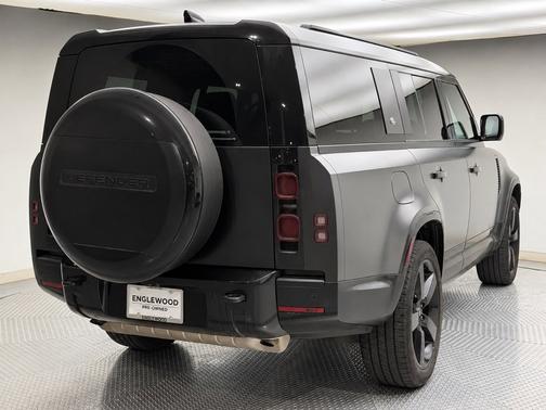 Santorini Black Metallic 2024 Land Rover Defender X-Dynamic SE