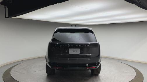 Carpathian Grey 2026 Land Rover Range Rover P400 SE