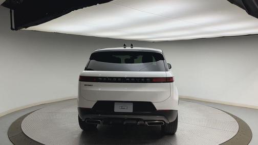 Fuji White 2024 Land Rover Range Rover Sport SE