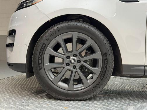 2023 Land Rover Range Rover Sport SE