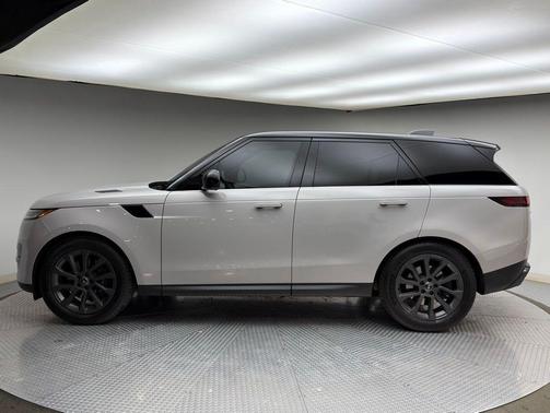 2023 Land Rover Range Rover Sport SE