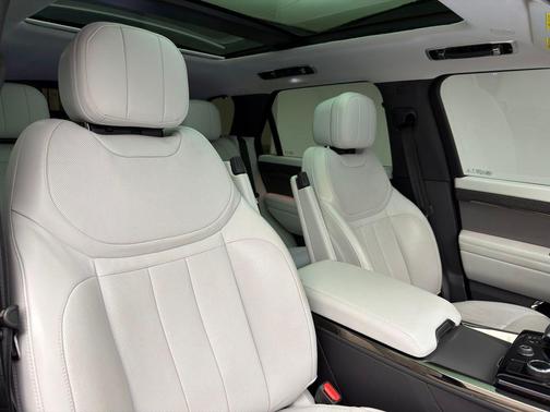 2023 Land Rover Range Rover Sport SE