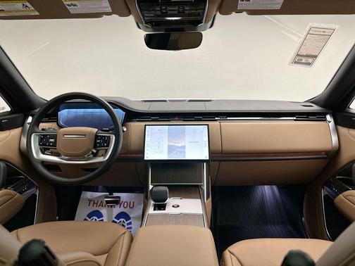 2025 Land Rover Range Rover P400 SE