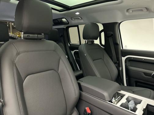 Fuji White 2025 Land Rover Defender S