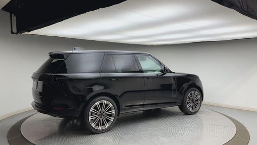2026 Land Rover Range Rover P400 SE