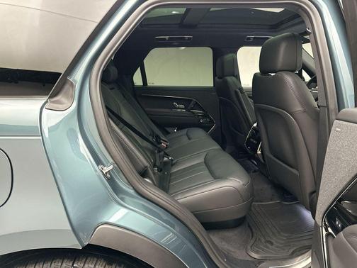 2025 Land Rover Range Rover Sport P360 S