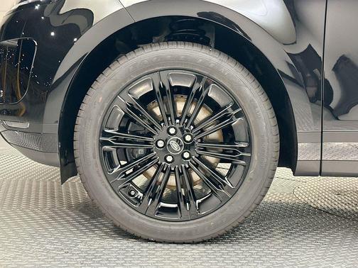 2026 Land Rover Range Rover Evoque Core S