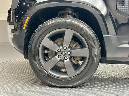 2023 Land Rover Defender 110 S