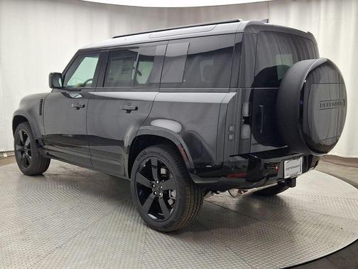 Carpathian Grey 2026 Land Rover Defender P400 X-Dynamic SE