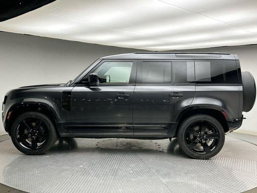 Carpathian Grey 2026 Land Rover Defender P400 X-Dynamic SE