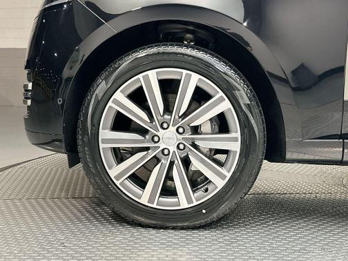 2023 Land Rover Range Rover P400 SE