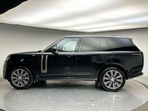 2023 Land Rover Range Rover P400 SE