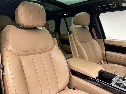 2023 Land Rover Range Rover P530 SE
