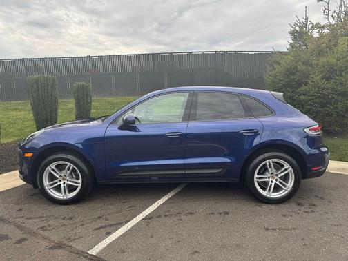 2024 Porsche Macan Base