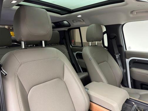 2023 Land Rover Defender 110 S