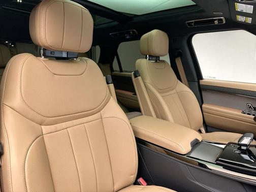 Santorini Black 2025 Land Rover Range Rover Sport P360 SE