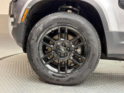 2023 Land Rover Defender 110 S