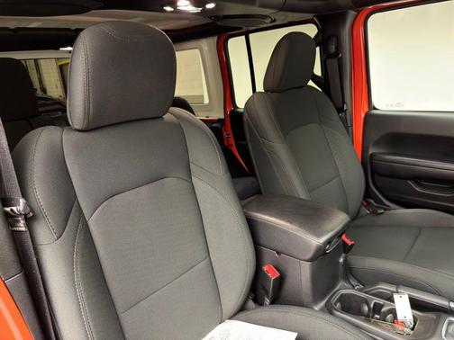 2020 Jeep Wrangler Unlimited Willys 4X4