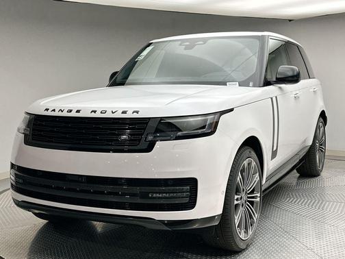 Ostuni Pearl White 2025 Land Rover Range Rover P400 SE SUV