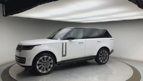 Fuji White 2023 Land Rover Range Rover P530 SE
