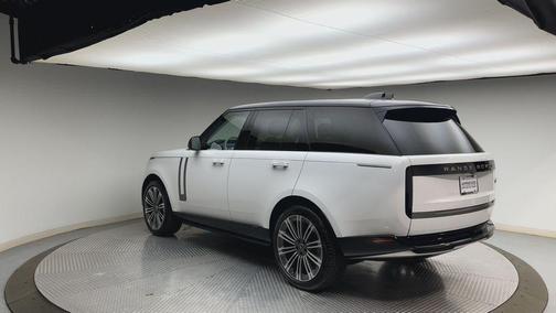 Fuji White 2023 Land Rover Range Rover P530 SE