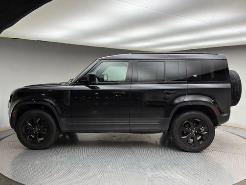 2022 Land Rover Defender 110 S