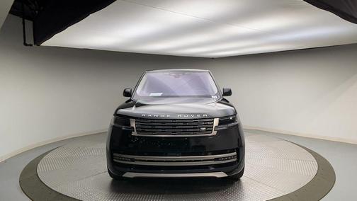 Santorini Black 2023 Land Rover Range Rover P400 SE