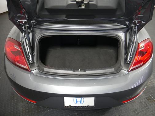 2019 Volkswagen Beetle 2.0T SE