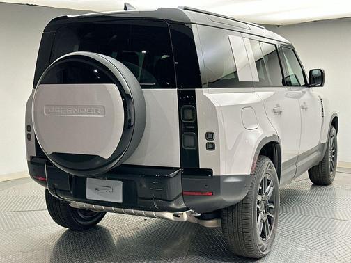 2026 Land Rover Defender S
