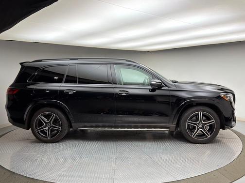 2024 Mercedes-Benz GLS 450 4MATIC