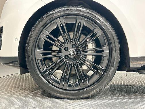 2023 Land Rover Range Rover P400 SE