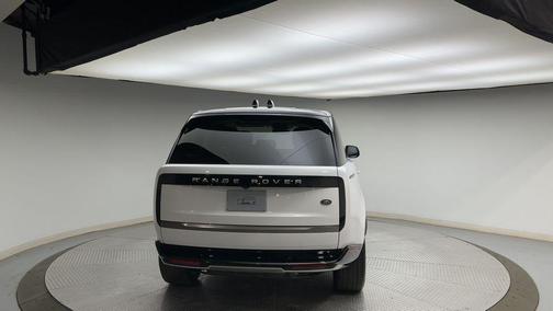 2023 Land Rover Range Rover P530 SE