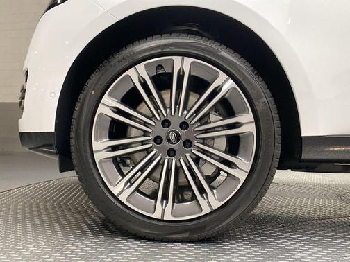 2023 Land Rover Range Rover P530 SE