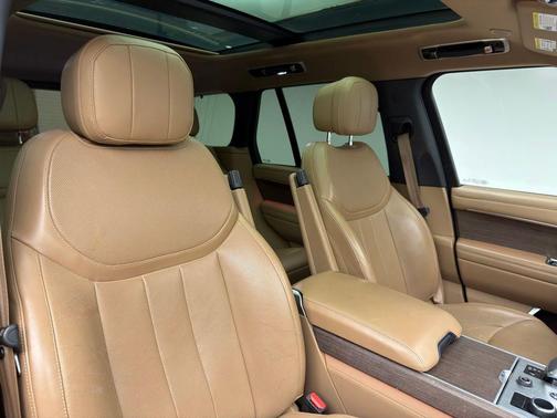 2023 Land Rover Range Rover P400 SE