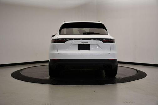 2023 Porsche Cayenne Base